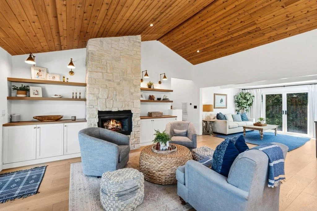 Photo of 765 Val Sereno Drive