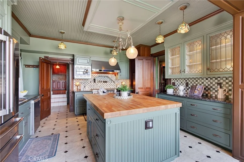 Photo of 2812 Ivy