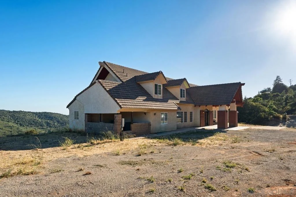 Photo of 2101 Coulter Lane