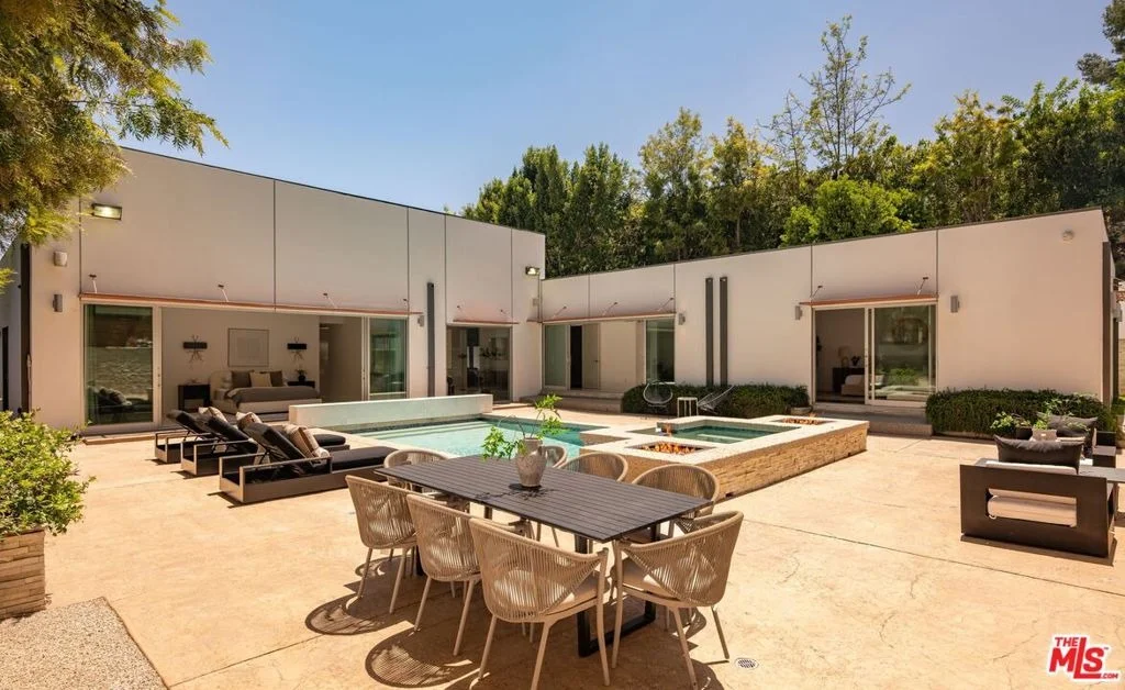 Photo of 9229 Robin Drive