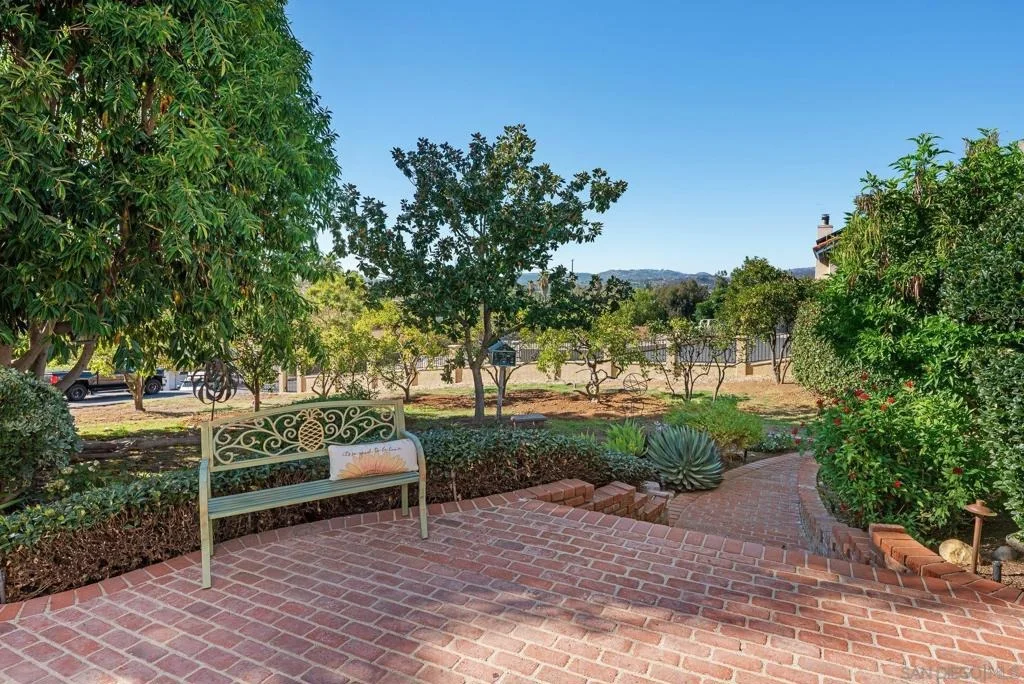 Photo of 1322 Loma De Paz
