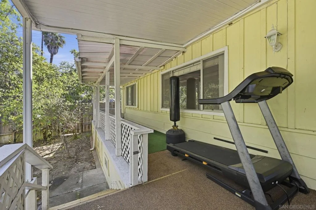 Photo of 1521 Foothill Dr