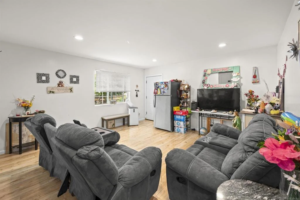 Photo of 155 Walnut Drive