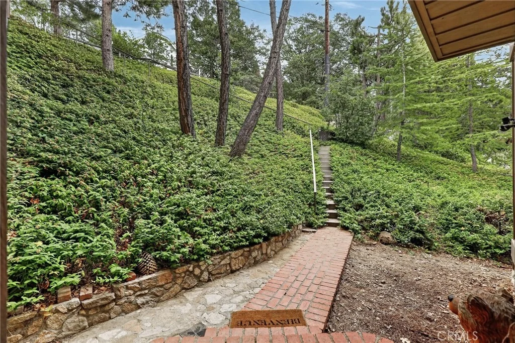 Photo of 27779 West Shore