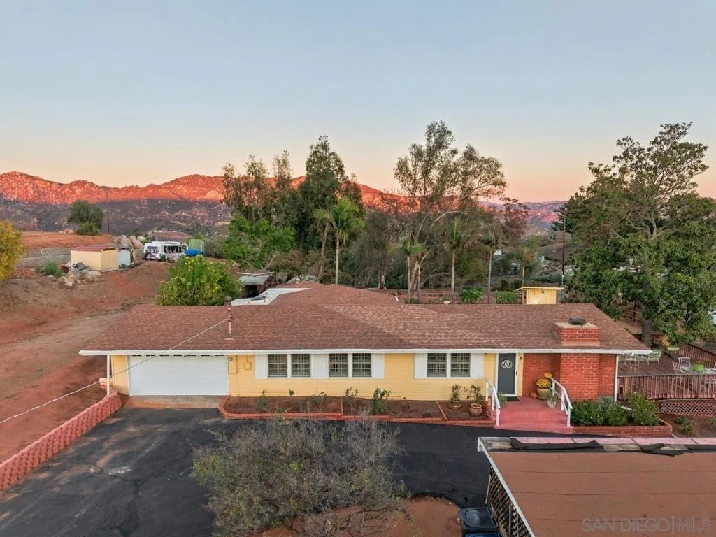 Photo of 11473 Valle Vista Road