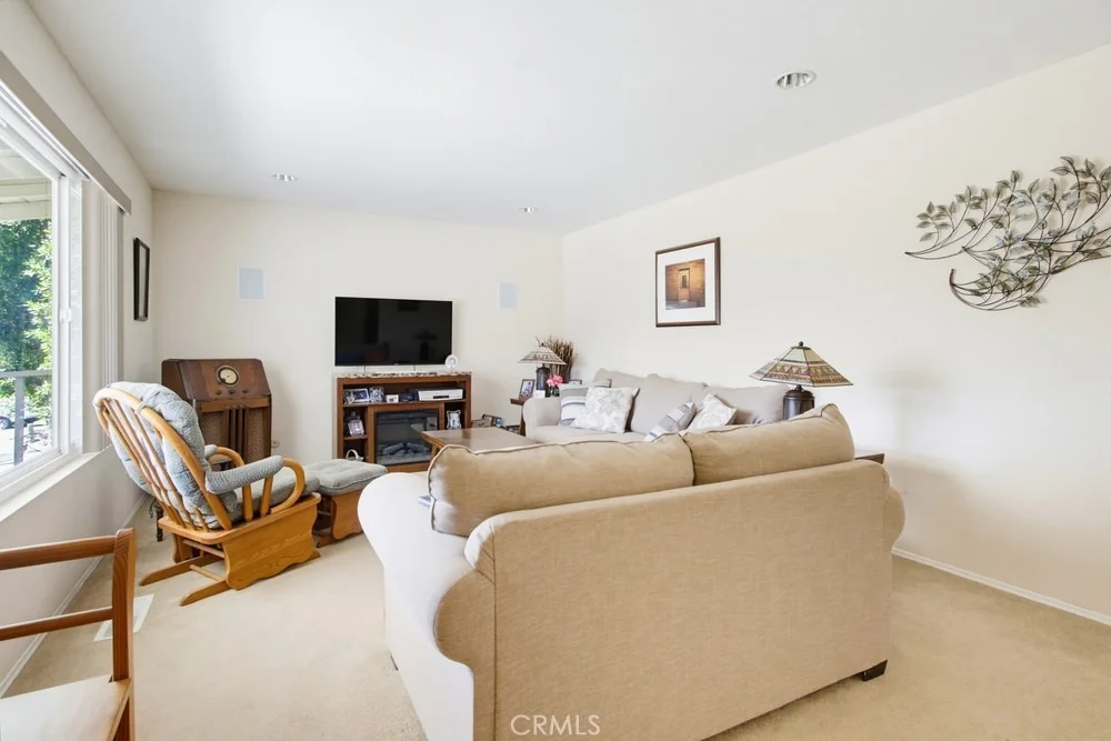 Photo of 1691 Roble Grande Road