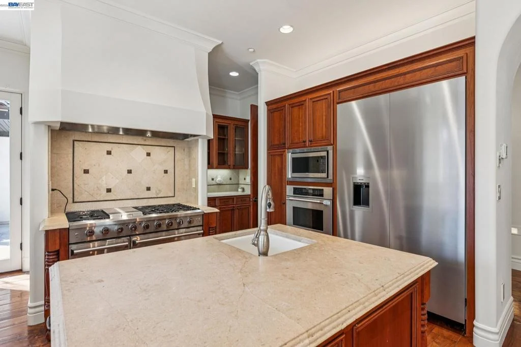 Photo of 1439 Vine Ln