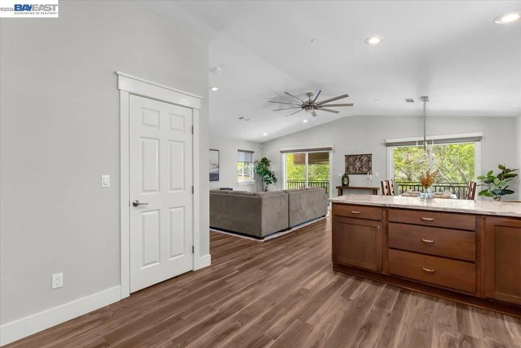 Photo of 2584 Reservoir Ln