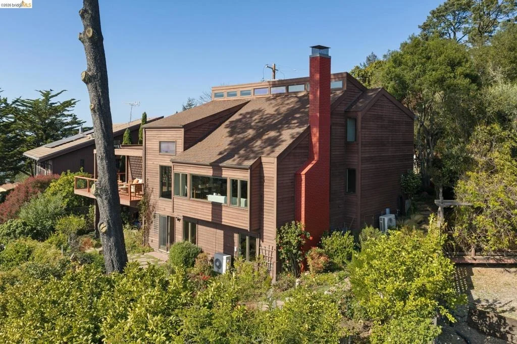 Photo of 17 Senior Ave