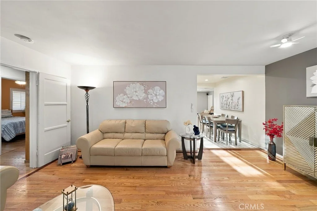 Photo of 2009 Graylock Avenue