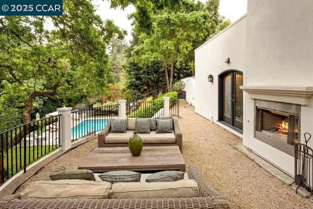 Photo of 1720 Toyon Rd