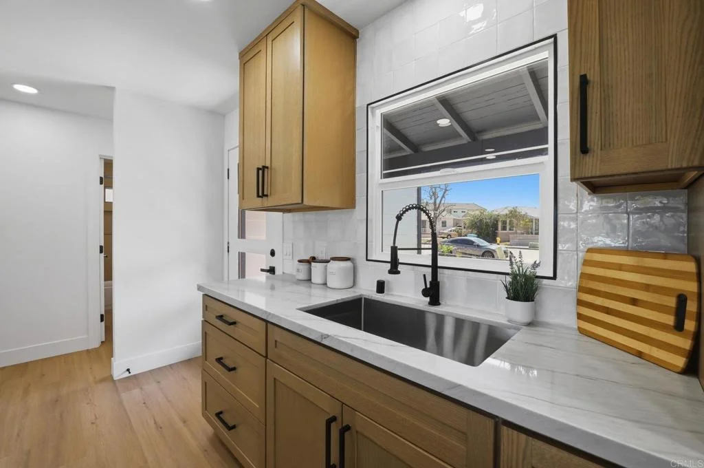 Photo of 4547 Contour Blvd