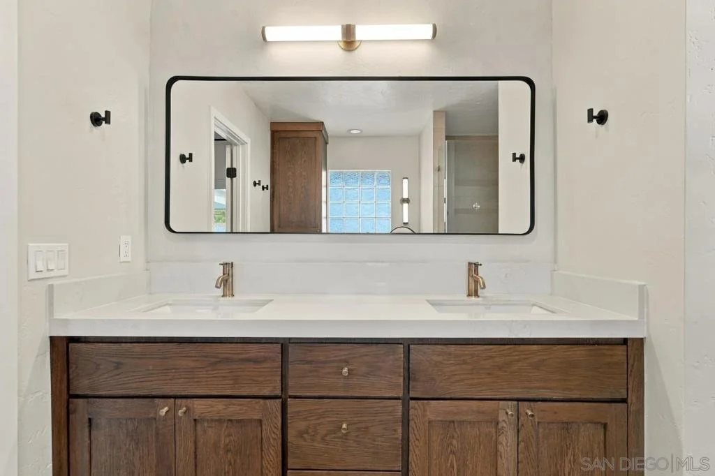 Photo of 1480 Primrose