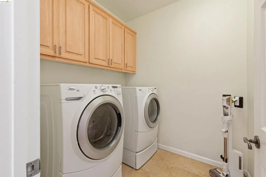 Photo of 9569 California Oak Cir