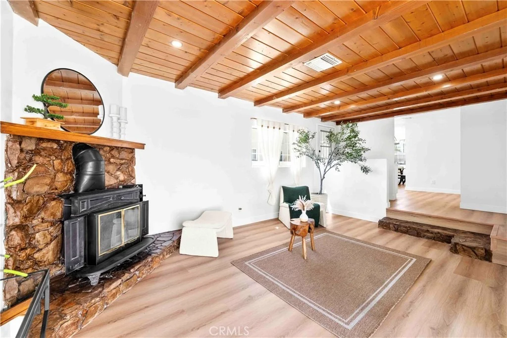 Photo of 8166 Borson
