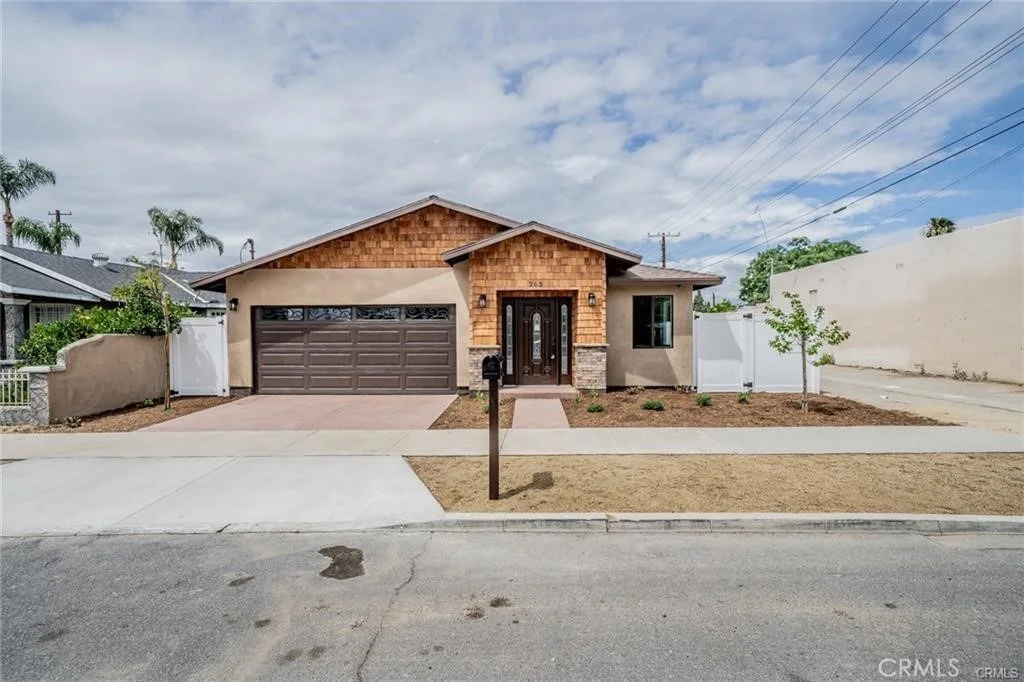 Photo of 263 S 7th Street