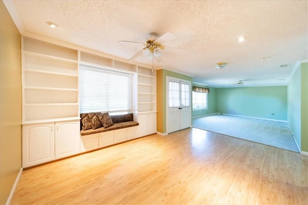 Photo of 27038 Howard Street