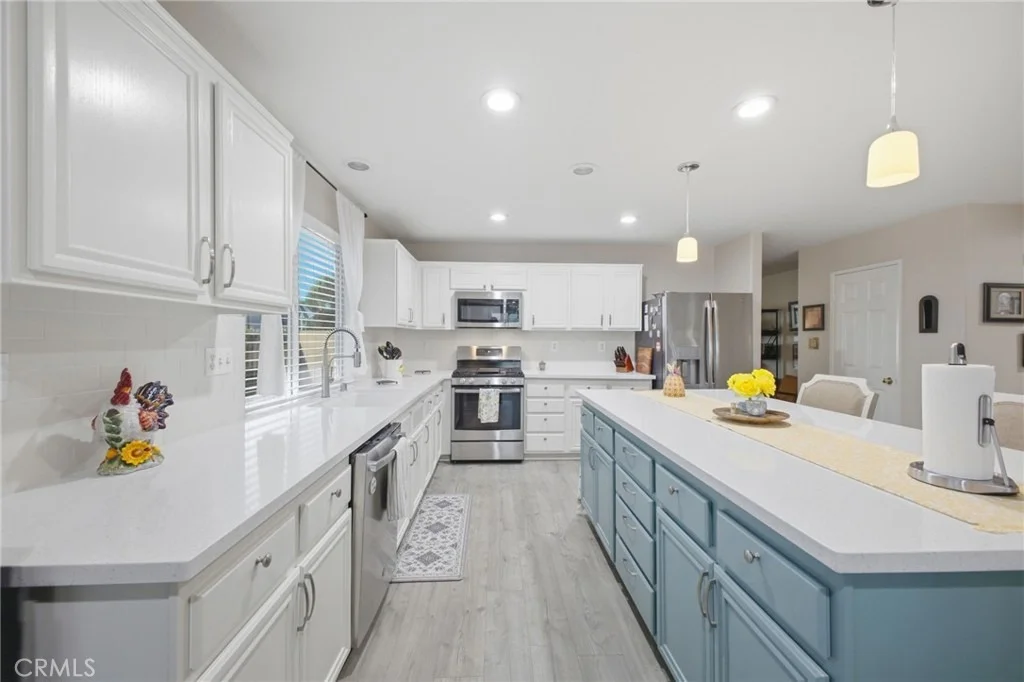 Photo of 3966 Bennett
