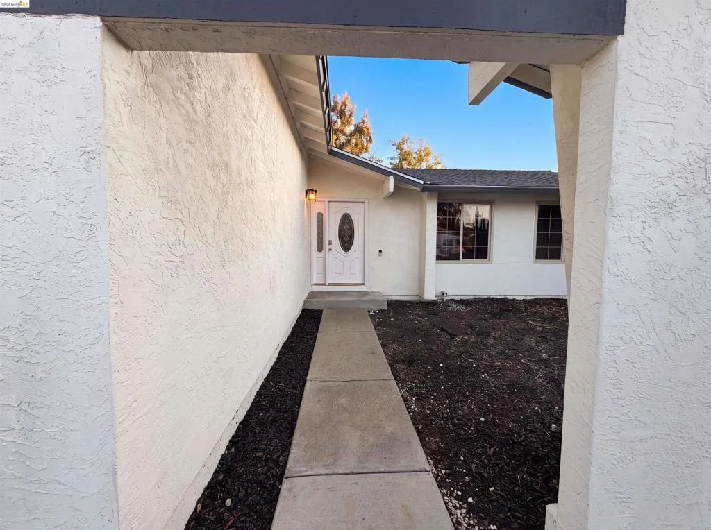 Photo of 112 Aster Ct