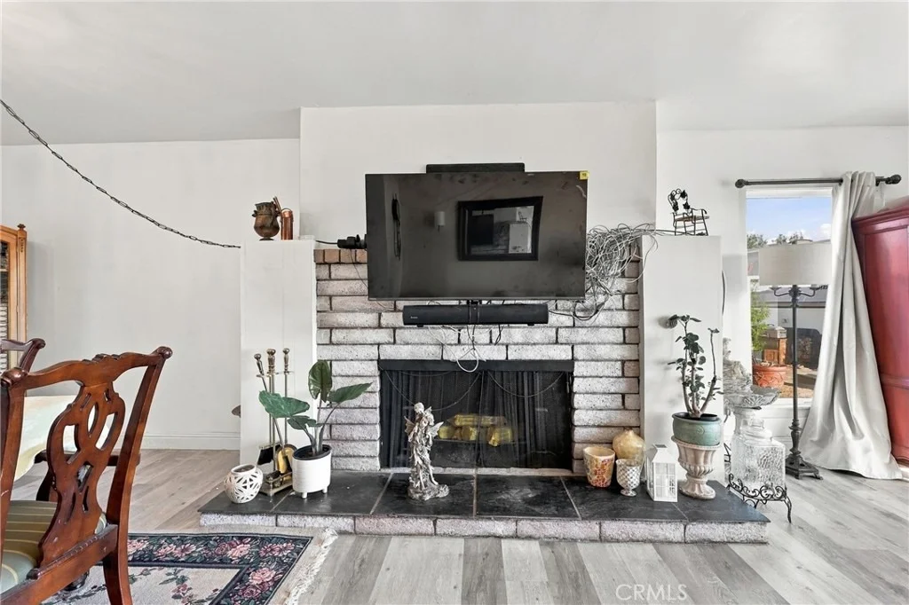 Photo of 3255 Ditch