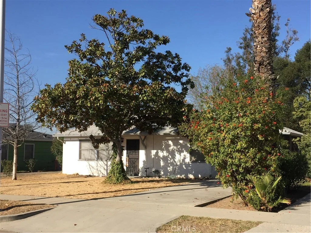 Photo of 303 N Rodecker Drive