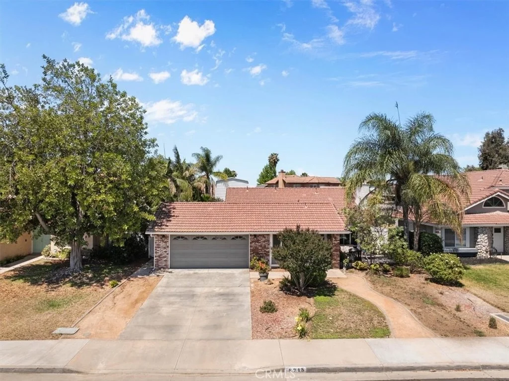 Photo of 8715 Sandhill Drive