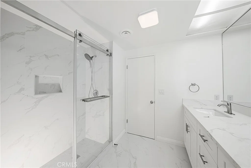 Photo of 448 E Sandra Avenue