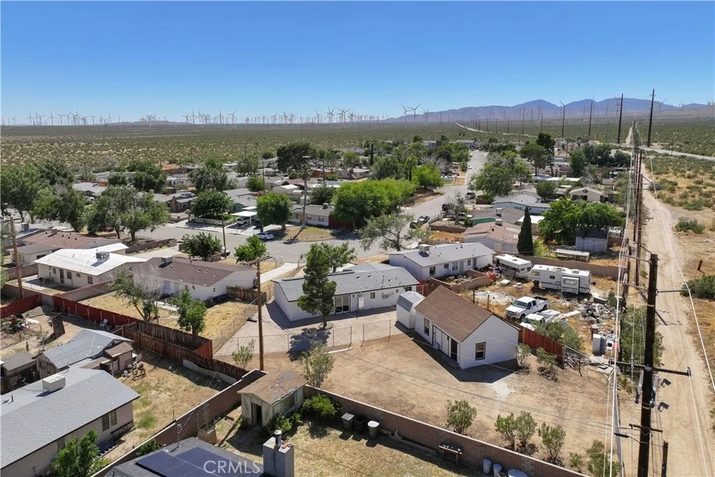 Photo of 15992 Lawrence Drive
