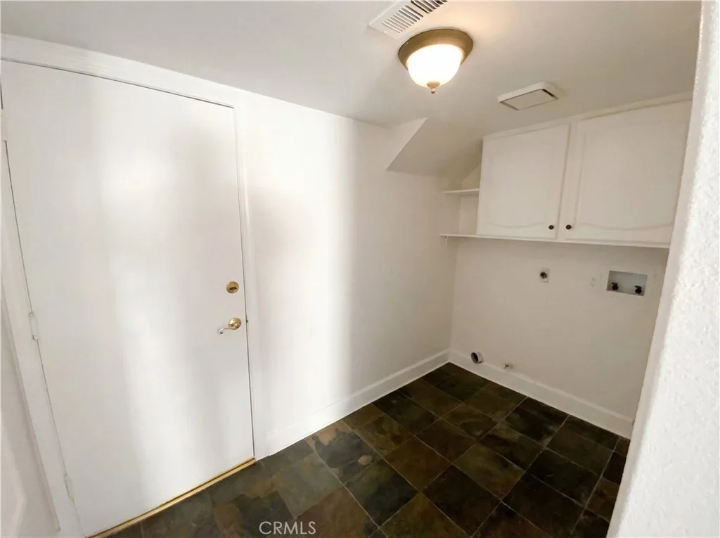 Photo of 3303 Deaver