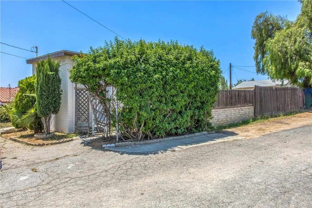 Photo of 12190 Gladys