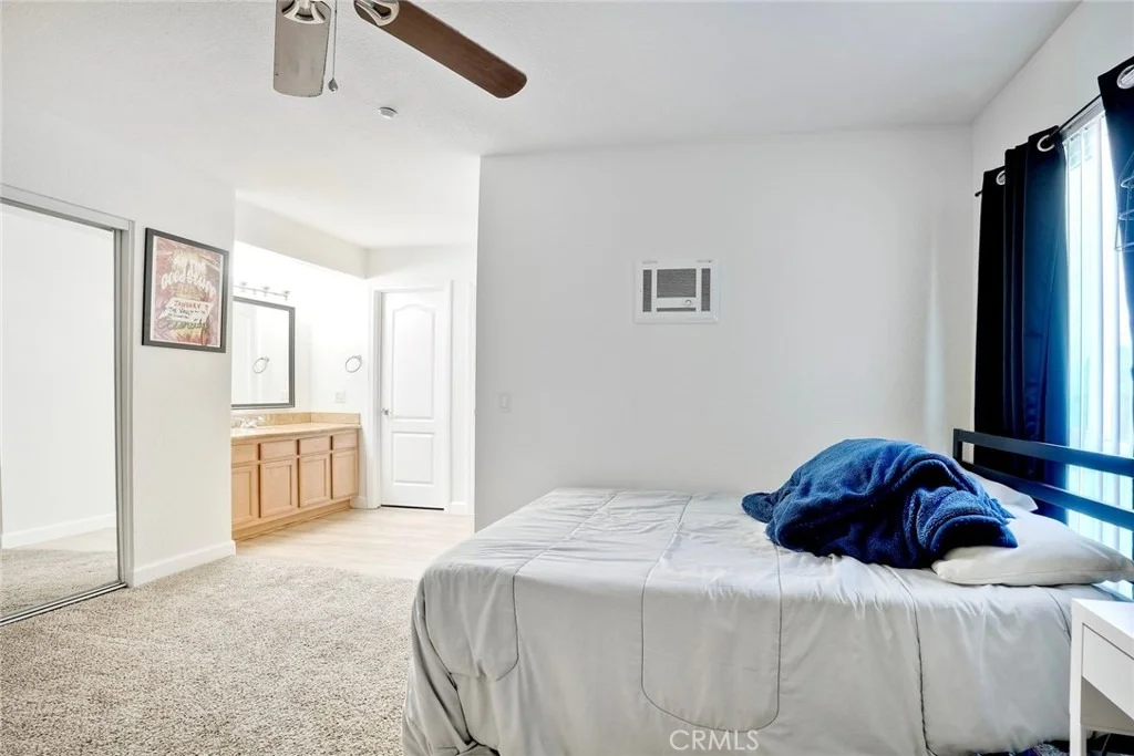 Photo of Unit 175 at 615 Fredricks