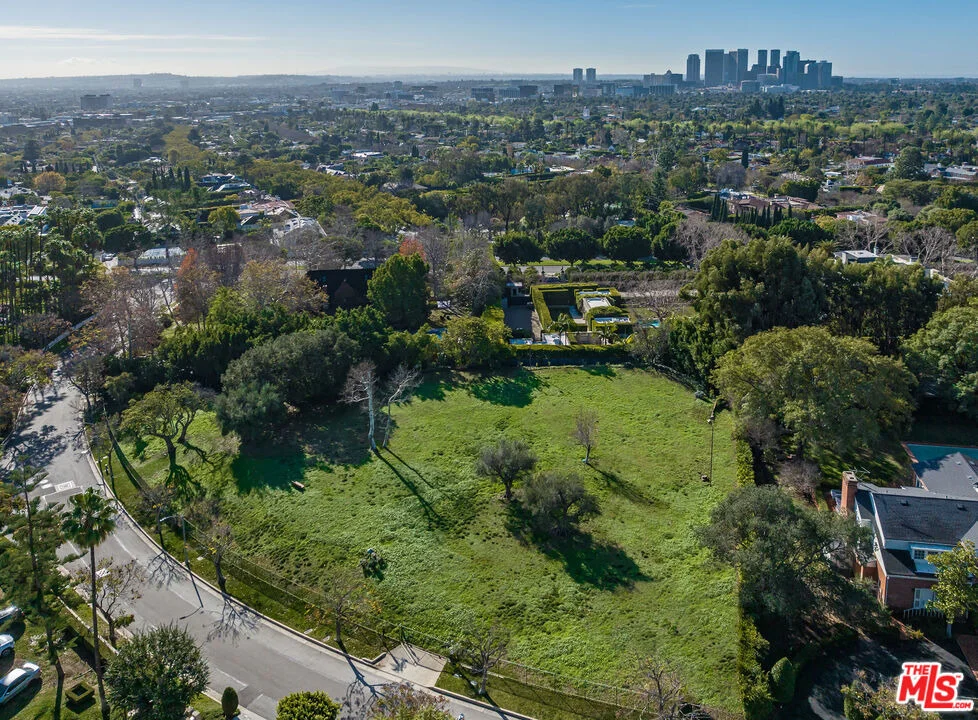 Photo of 602 Mountain Drive