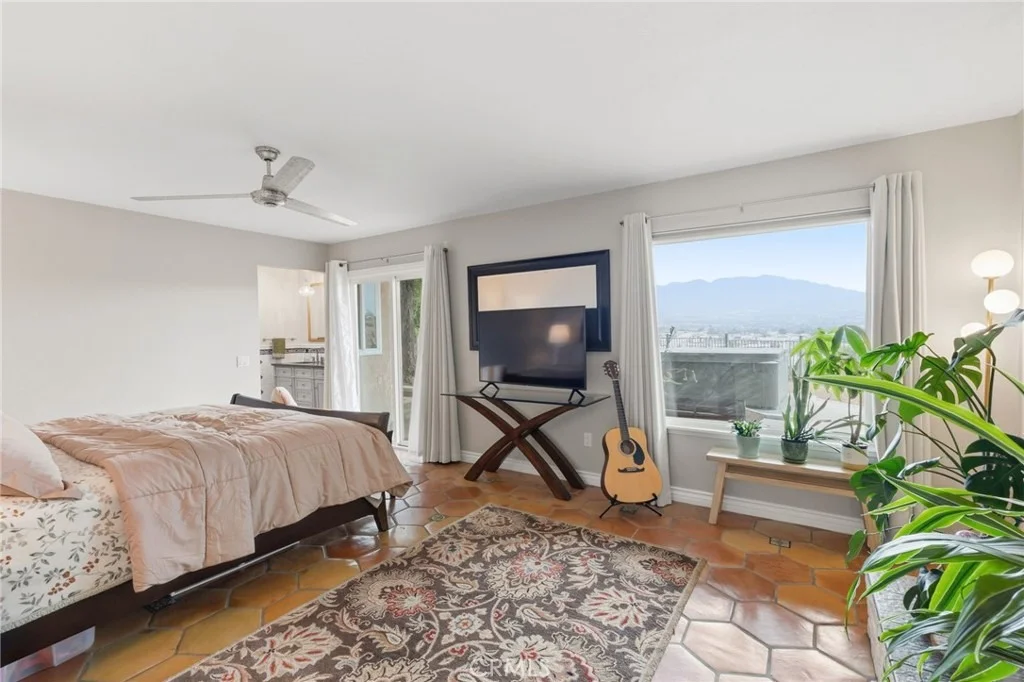 Photo of 31016 E Sunset Drive N