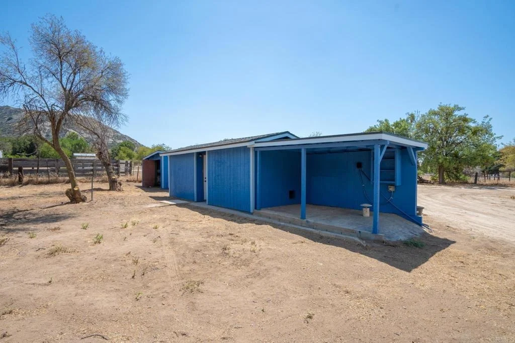 Photo of 1366 Far Valley Road