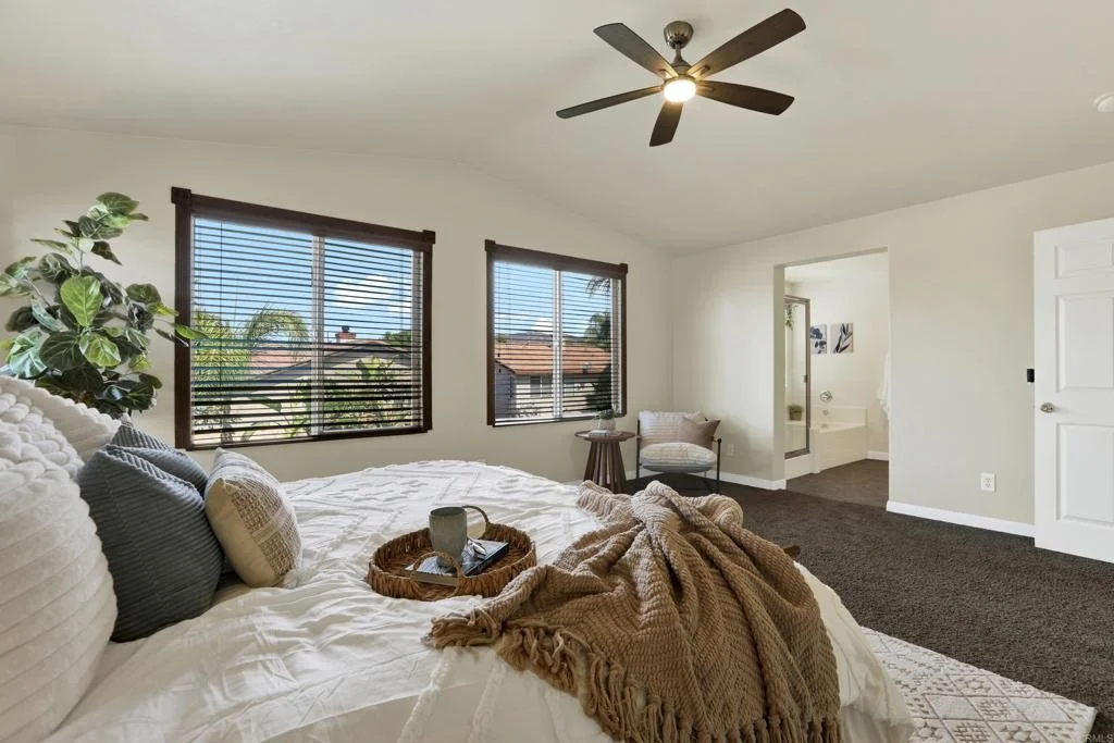 Photo of 40865 Robards Way
