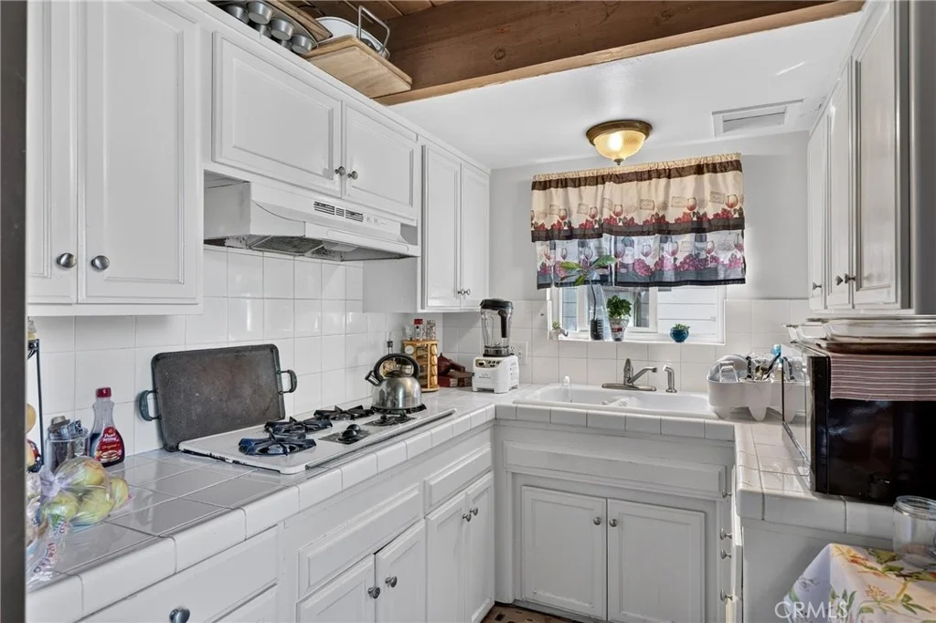Photo of 208 Heliotrope