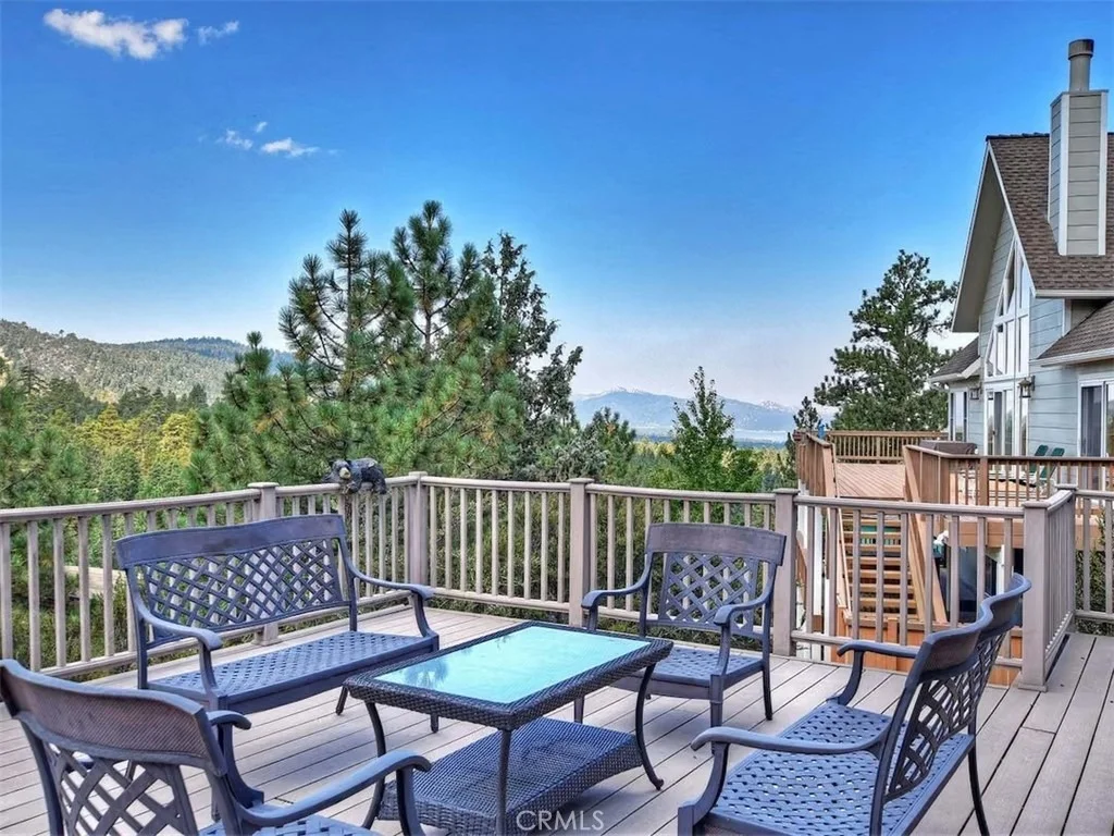 Photo of 43939 Yosemite Drive