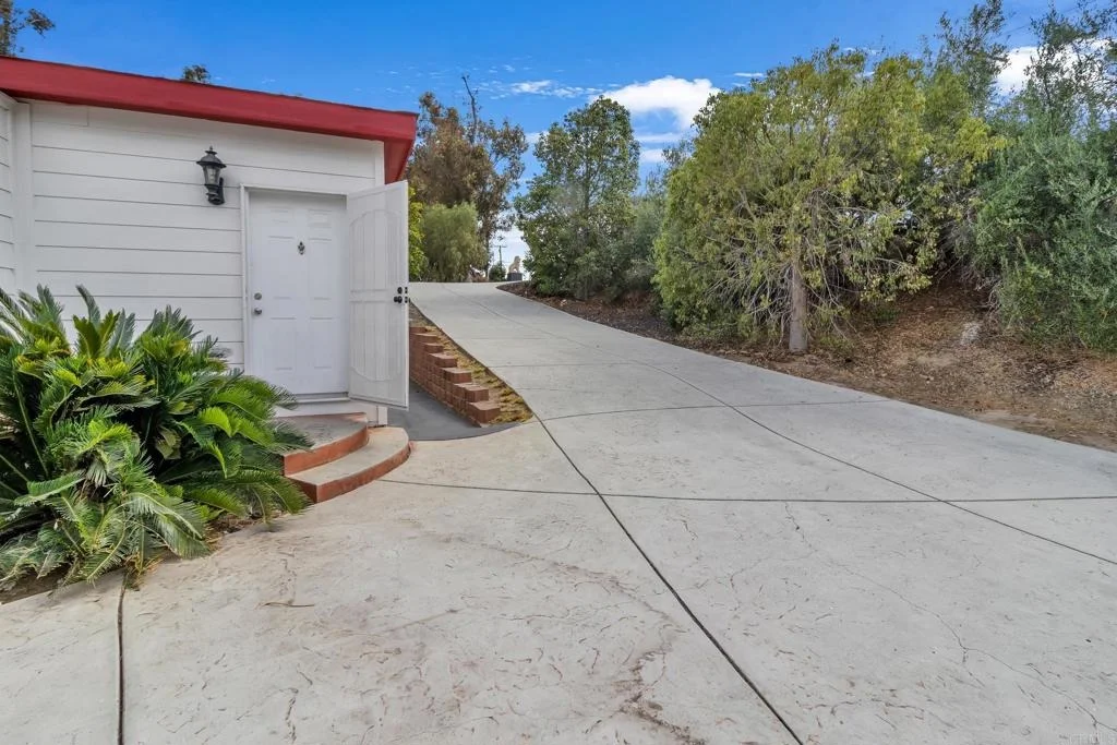 Photo of 441 Rancho Santa Fe Road