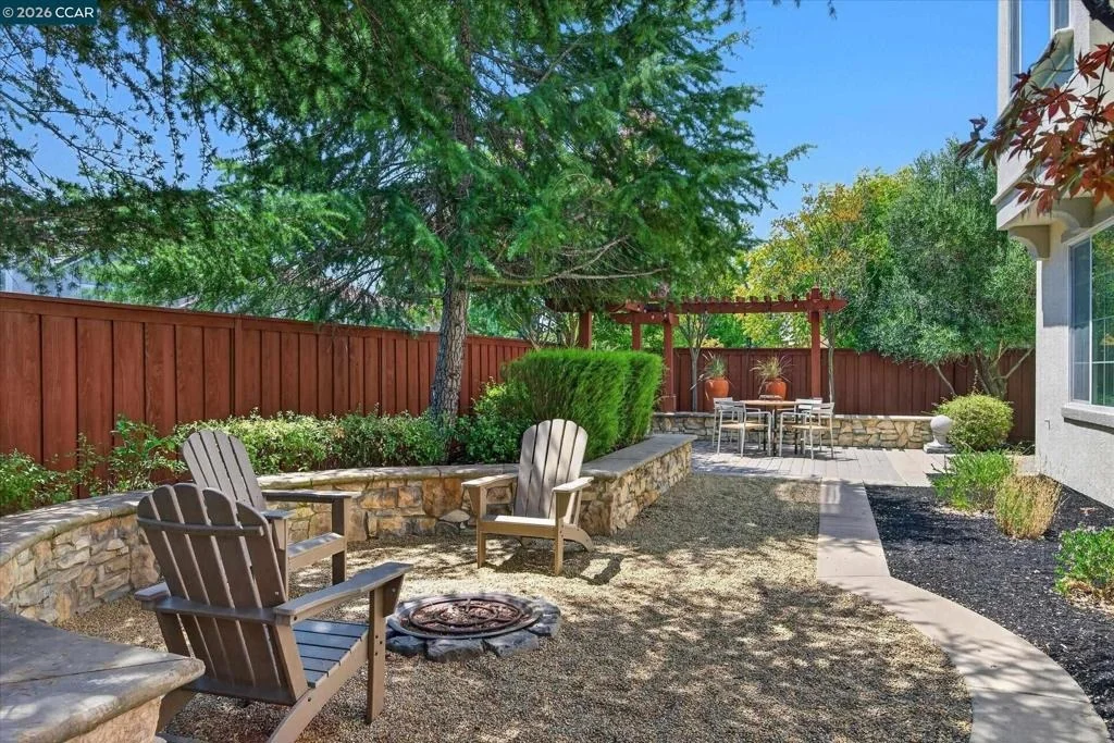 Photo of 3086 Hastings Way