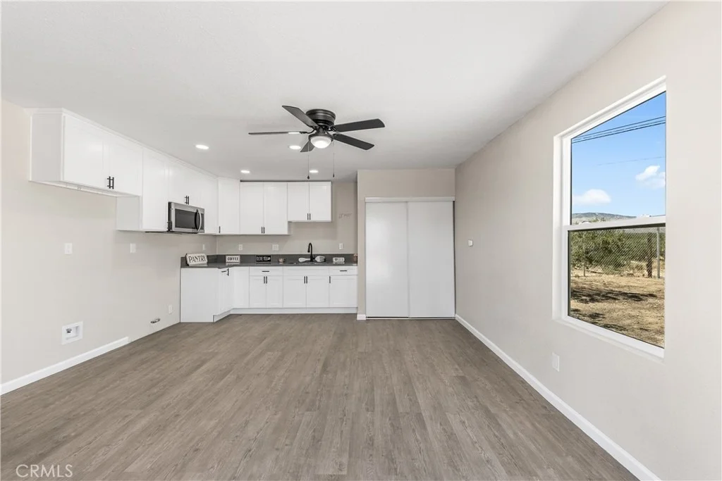 Photo of 15992 Lawrence Drive