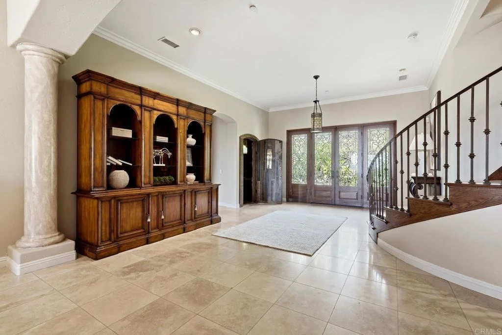 Photo of 2484 Dos Lomas