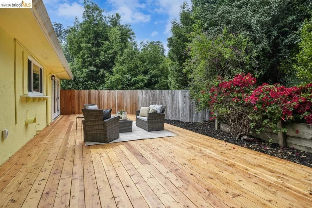 Photo of 1 Woodcrest Cir