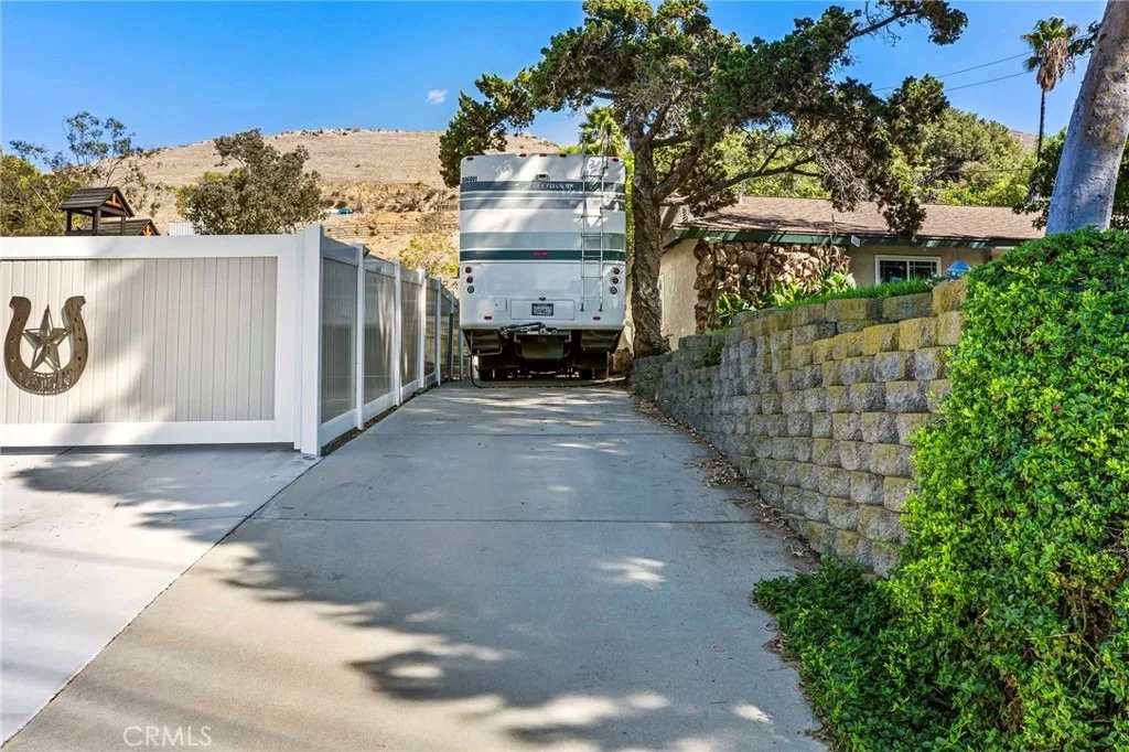 Photo of 4581 Crestview Drive