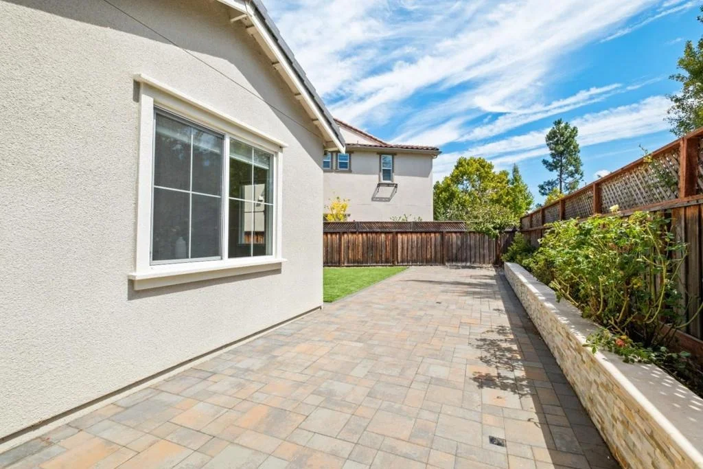 Photo of 39946 Waxwing Drive