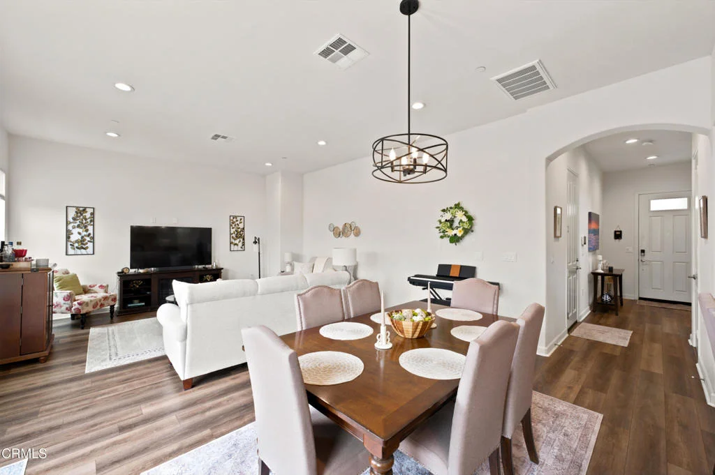 Photo of 1639 Range Road