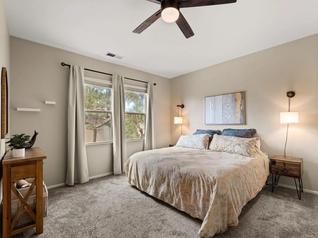 Photo of Unit 4 at 625 Sumner Way