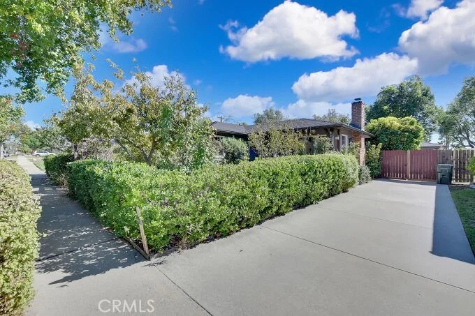 Photo of 422 W Ada Avenue
