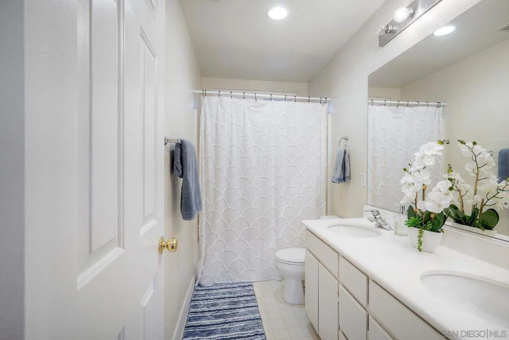 Photo of 529 Peach Way