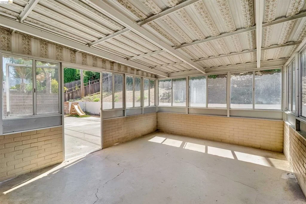 Photo of 335 Pepper Dr