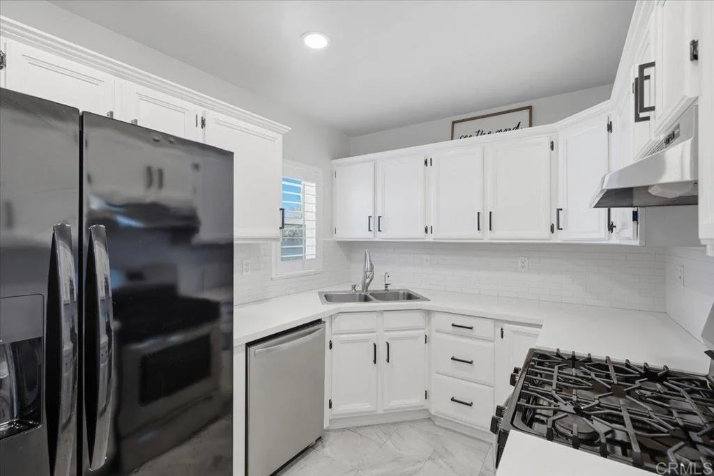 Photo of 677 Fifth Avenue